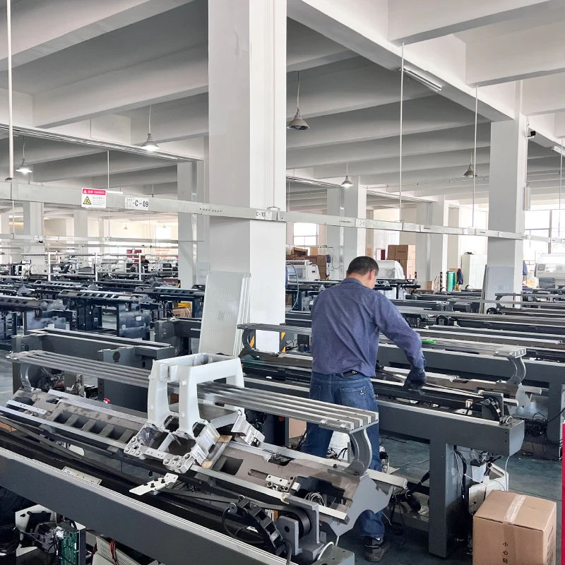 TONGDA  Computerized Flat Knitting Machine, 7G-18G, Automatic Yarn Changing, for Sweater/Glove Production