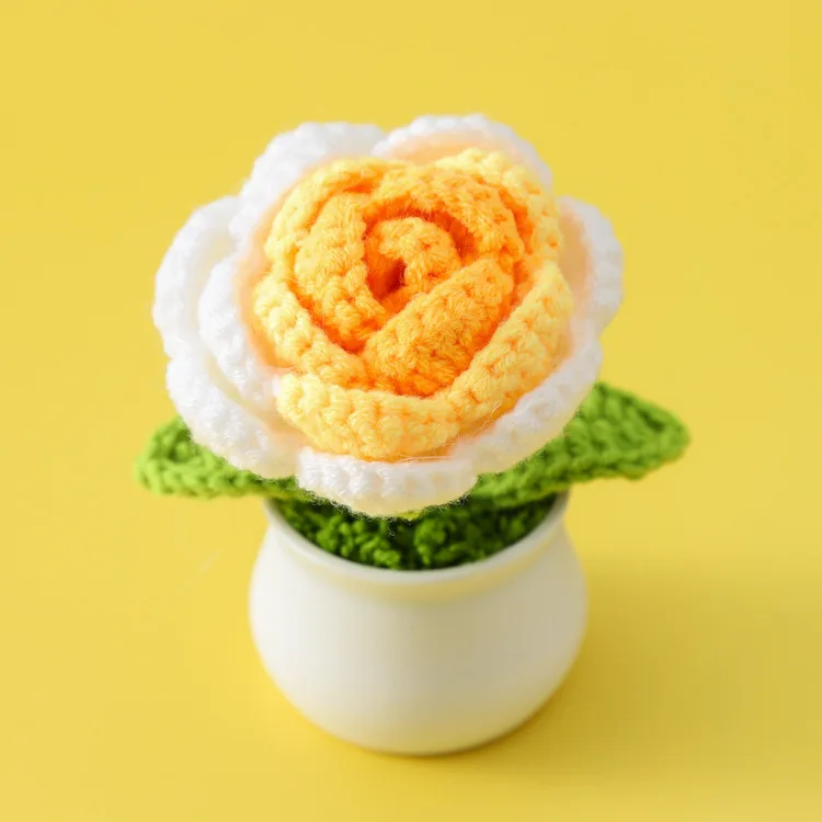 Top Rated Knitted Rose Middle Pot Office Ornament with LED Light Source Preserved Dried Flowers