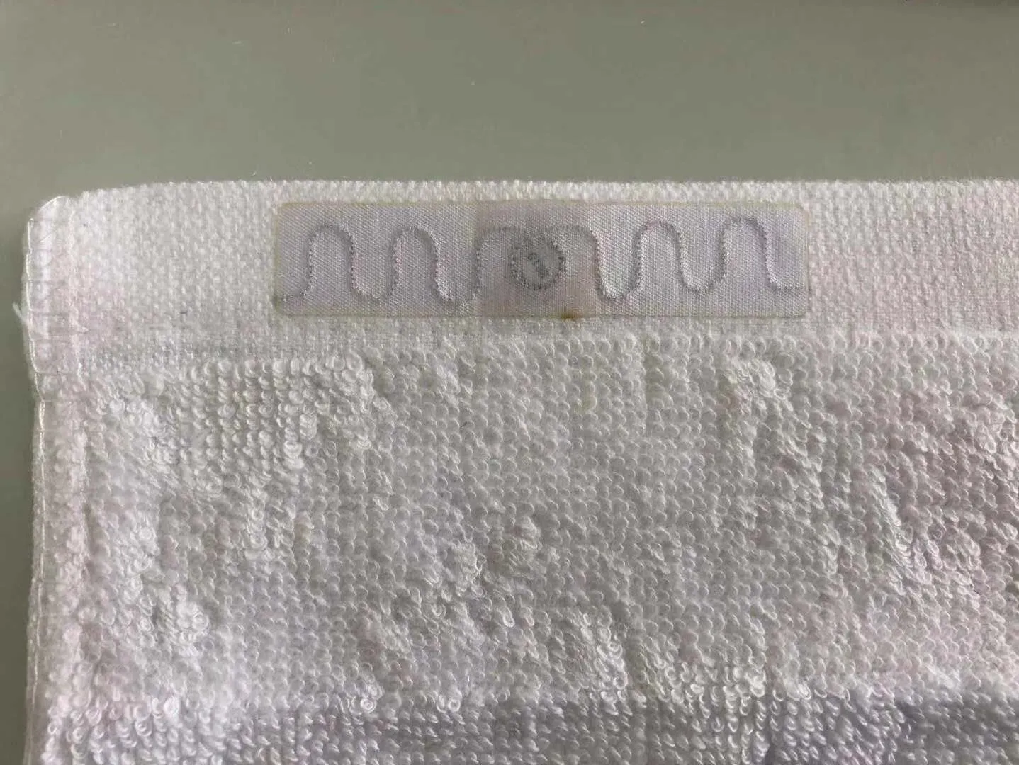 Passive RFID Clothes Tag Washable RFID Tags for Clothing Laundry