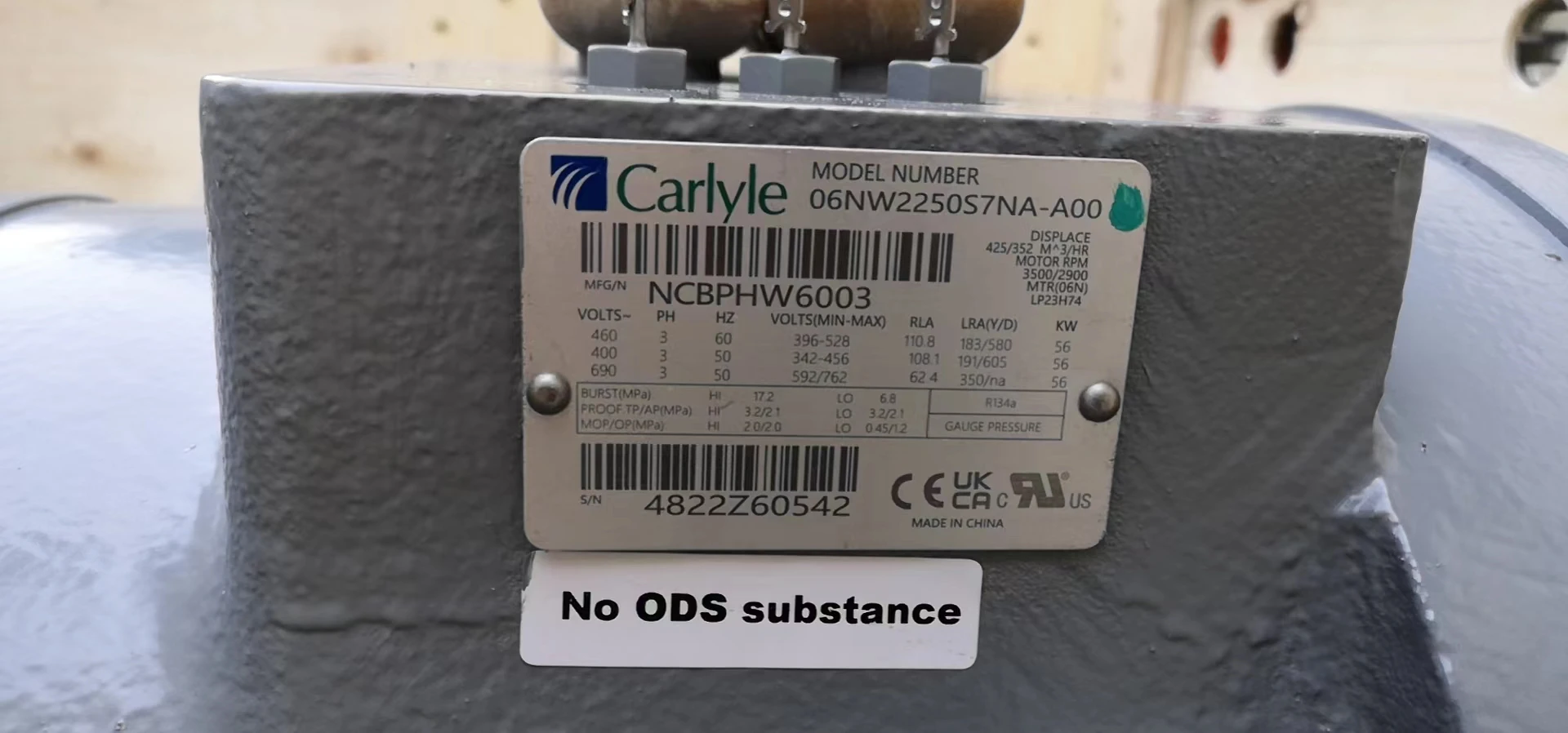 06NW2250S7NA-A00  Made in China Carlyle screw compressor price