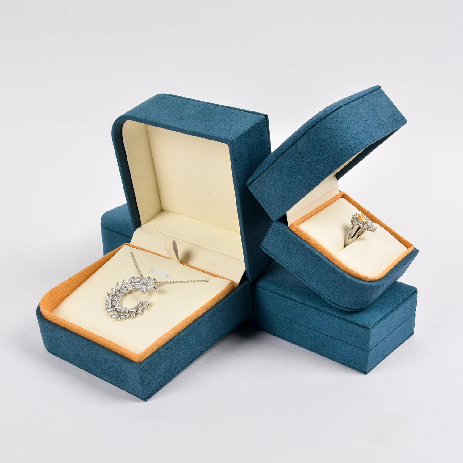 H8f76f43e8c4940828c0ac2a777312c925