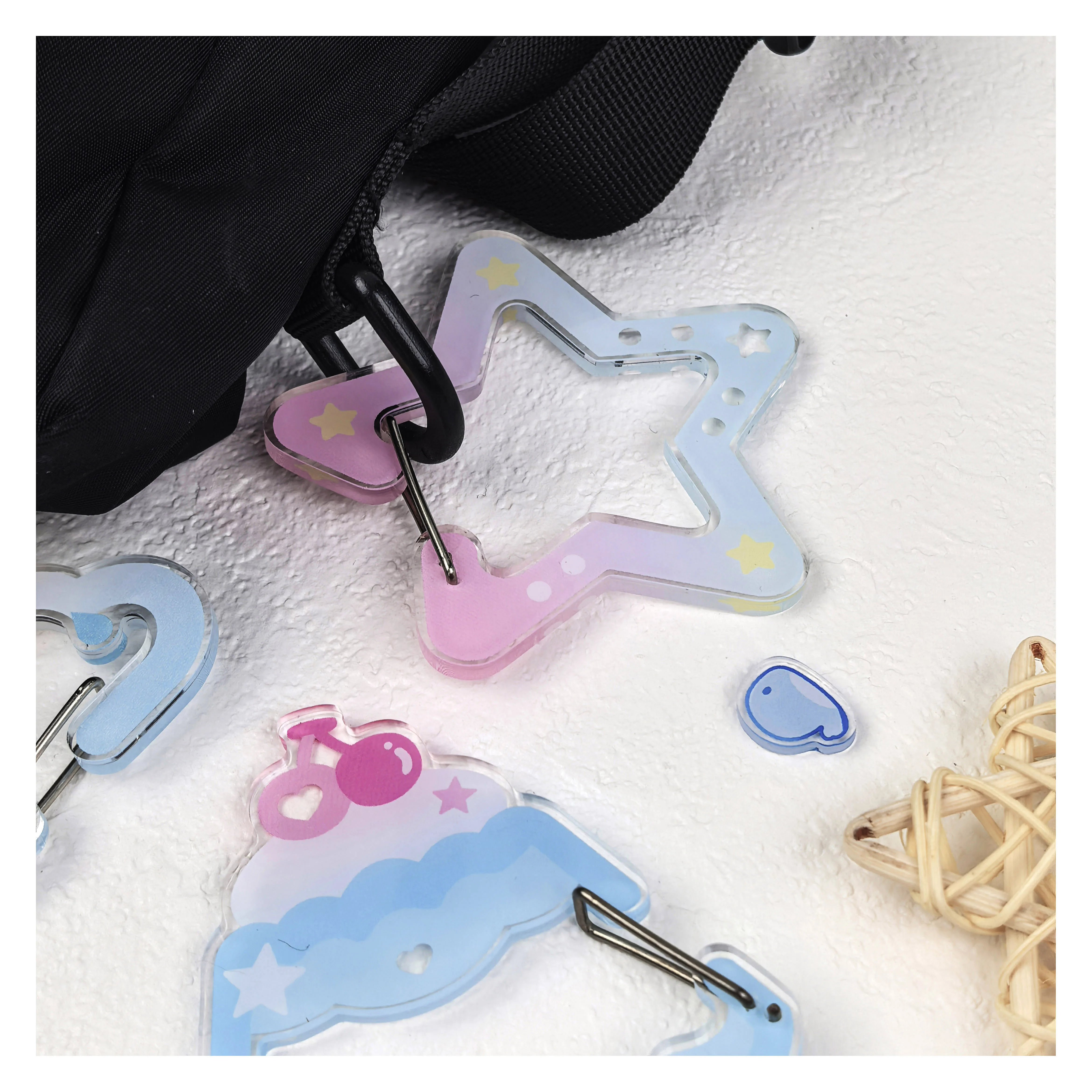 Promotional Acrylic Carabiner Custom Design Logo High-Quality Printing Custom Shape Acrylic Charm Japan Anime Carabiner