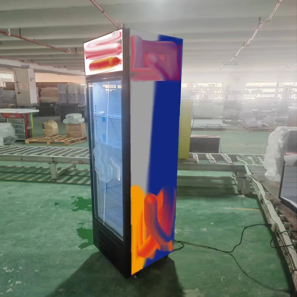 Refrigerador Red Bull Slim 235L com porta de vidro para bebidas