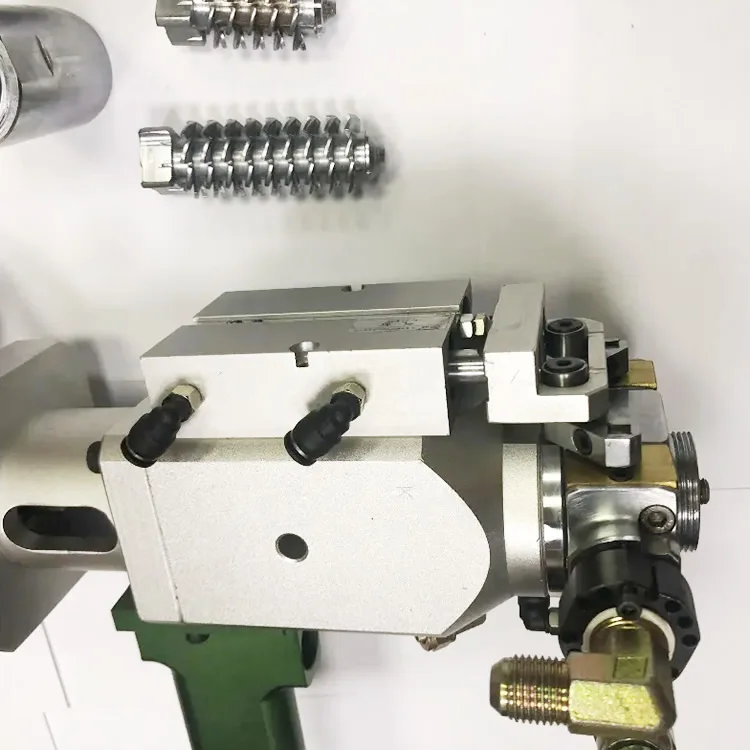 Liujiang Polyurethane Flow Rate 20-50g/second Low Pressure PU Foam Machine Polyurethane Mixing Head Machine