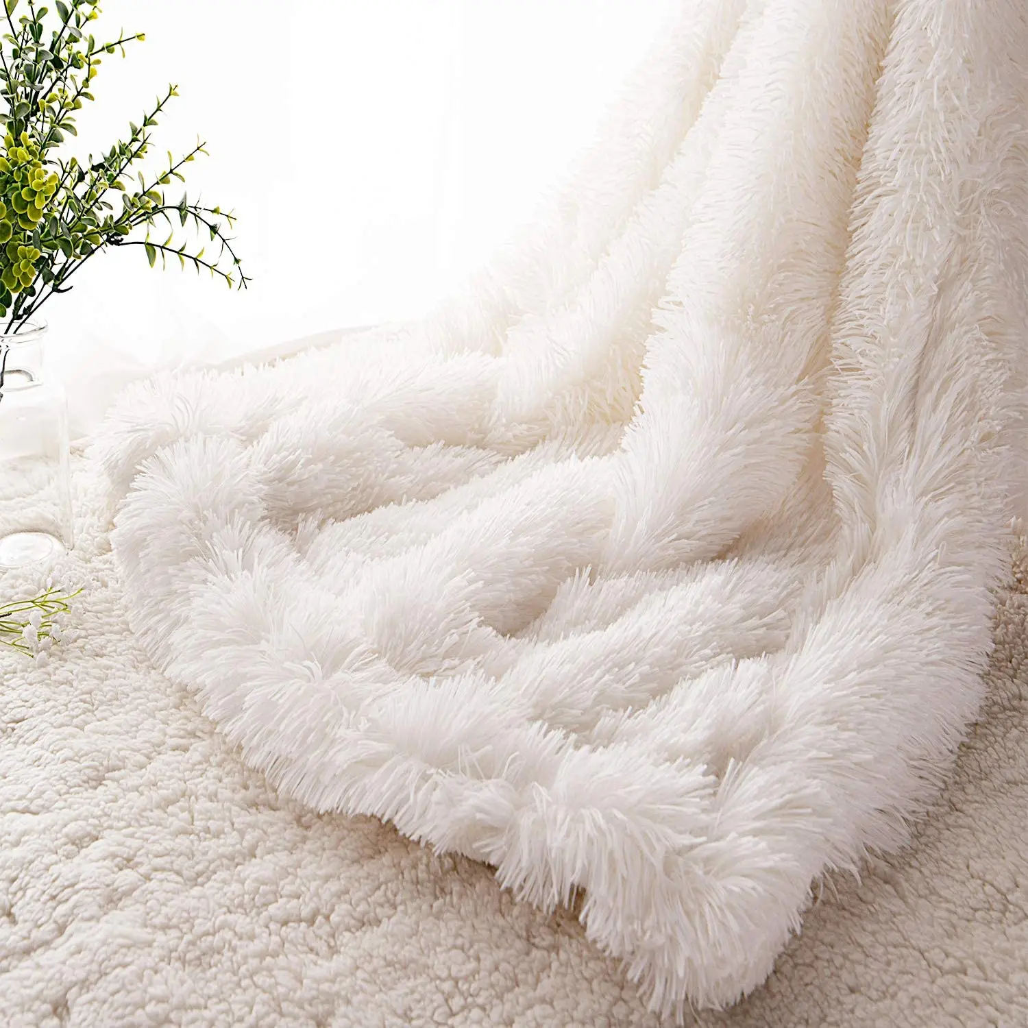 Luxury Super Soft Fluffy Blankets And Throws Fuzzy and Plush Shaggy Fall Throw Faux Fur Winter Blanket For Baby and Adult