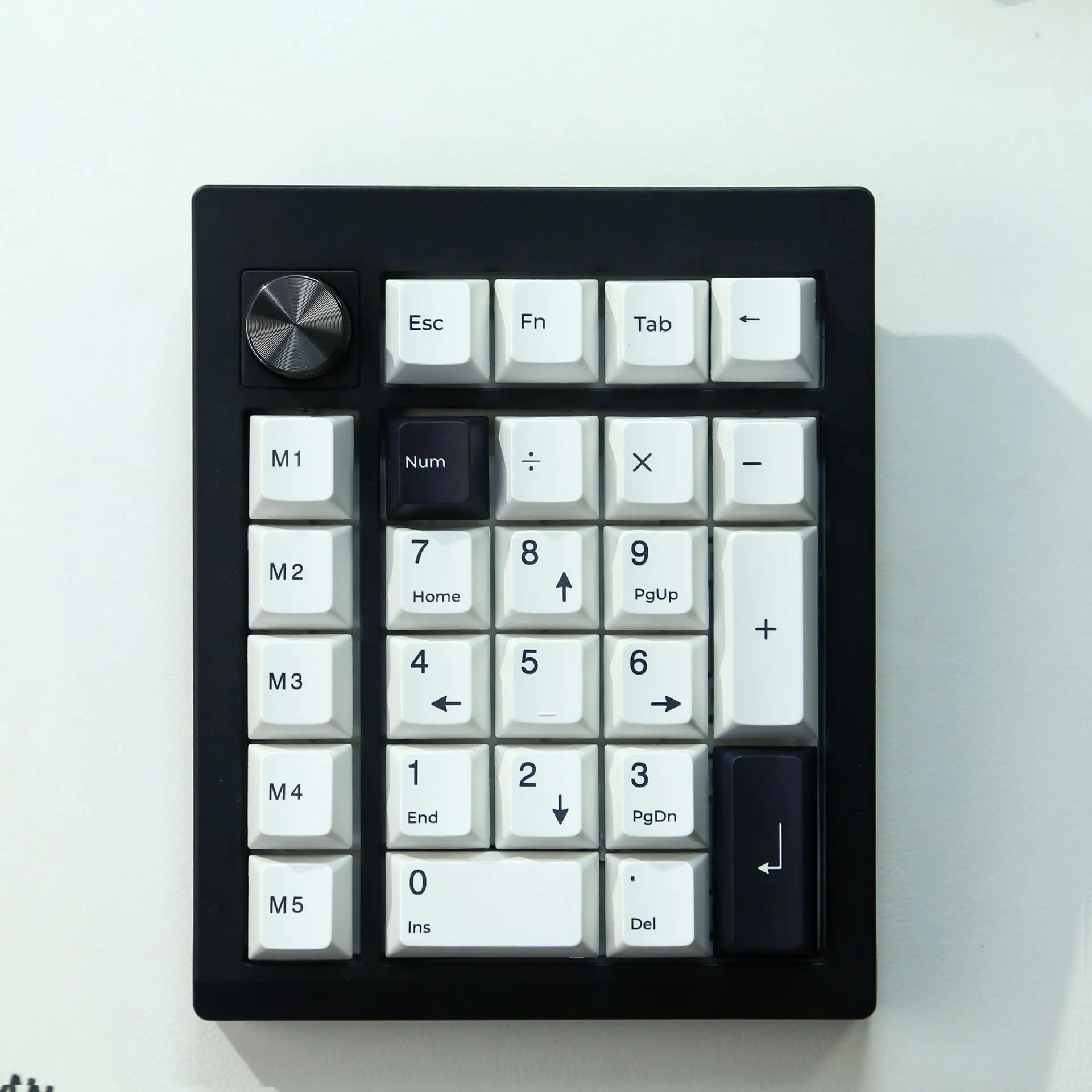 Zuoya GMK26 Wireless Mini Numeric Keyboard, RGB Backlit, Hot