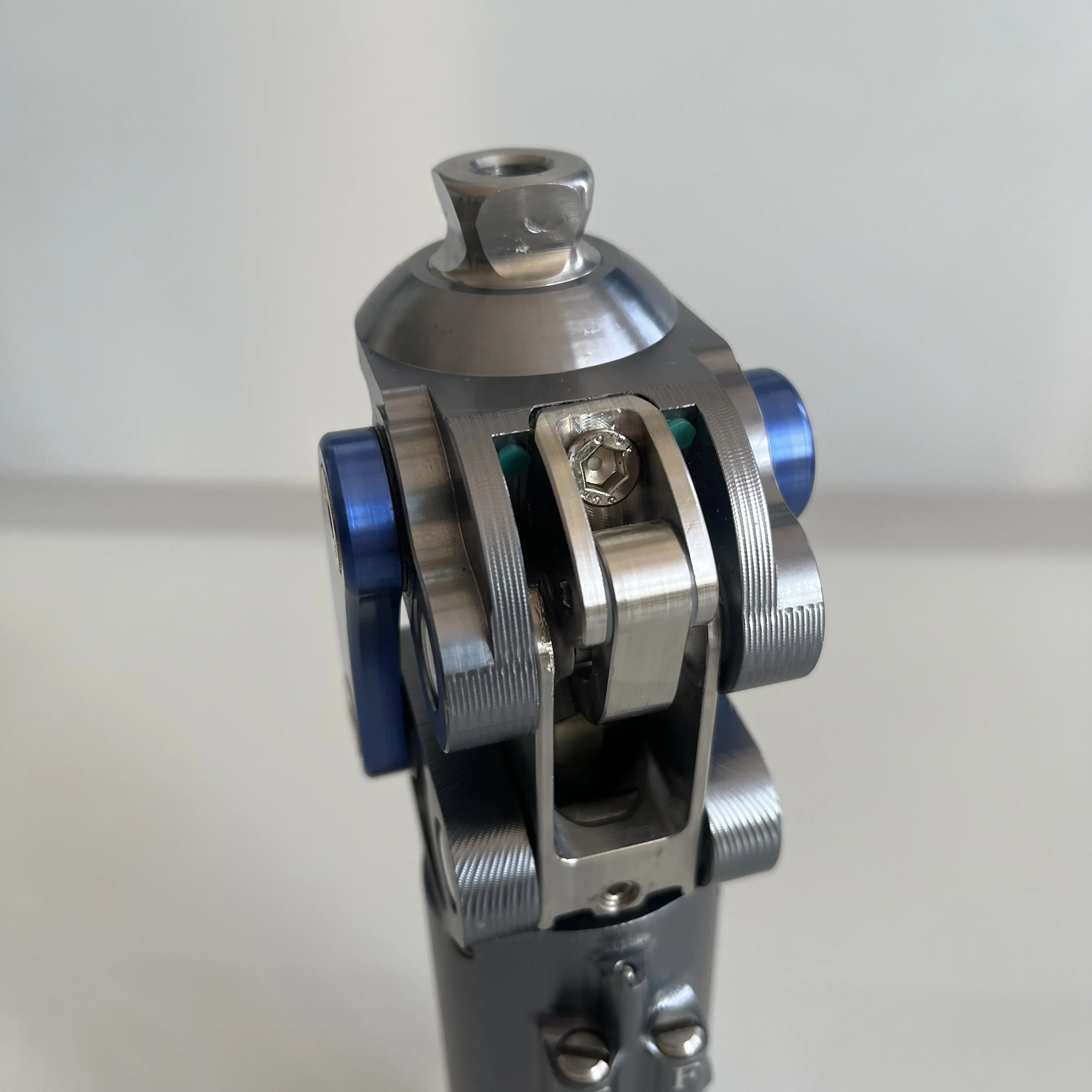 Aluminum 4-Bar Pneumatic Knee Joint Leg Prosthesis Prosthetic Artificial Limbs Parts for Rehabilitation Equipment for Prosthetic