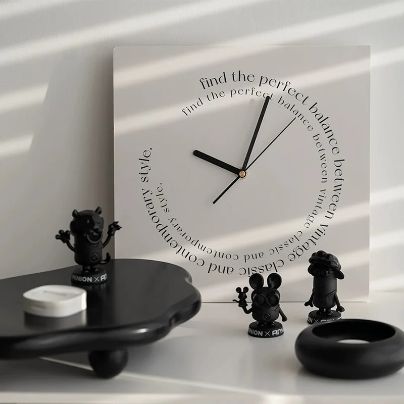Factory Newest Custom Unique Smart Cardboard Decoration Desk Table Clock Battery Operated Household Table Clock