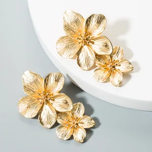 Custom  Flower Earrings PVD 18k Gold Stainless Steel Flower Earrings Natural Inspired Jewelry Handmade Not Shiny Organic Jewelry