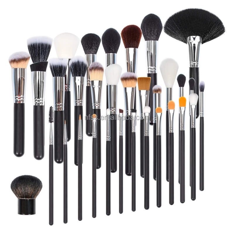 Үйленген әйелдердің жасырын камера суреттері