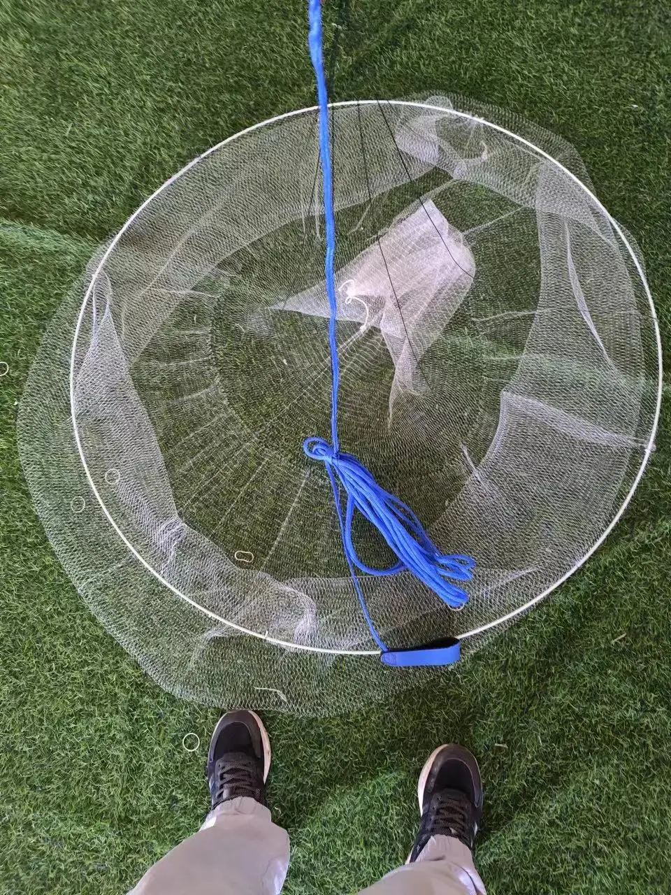 family fishing net Leyndo 2 Pcs Large Collapsible Floating - Foldable Floating Fish Basket Net - Portable Fish Holder friendly and land more catches Family Fishing Friday to get