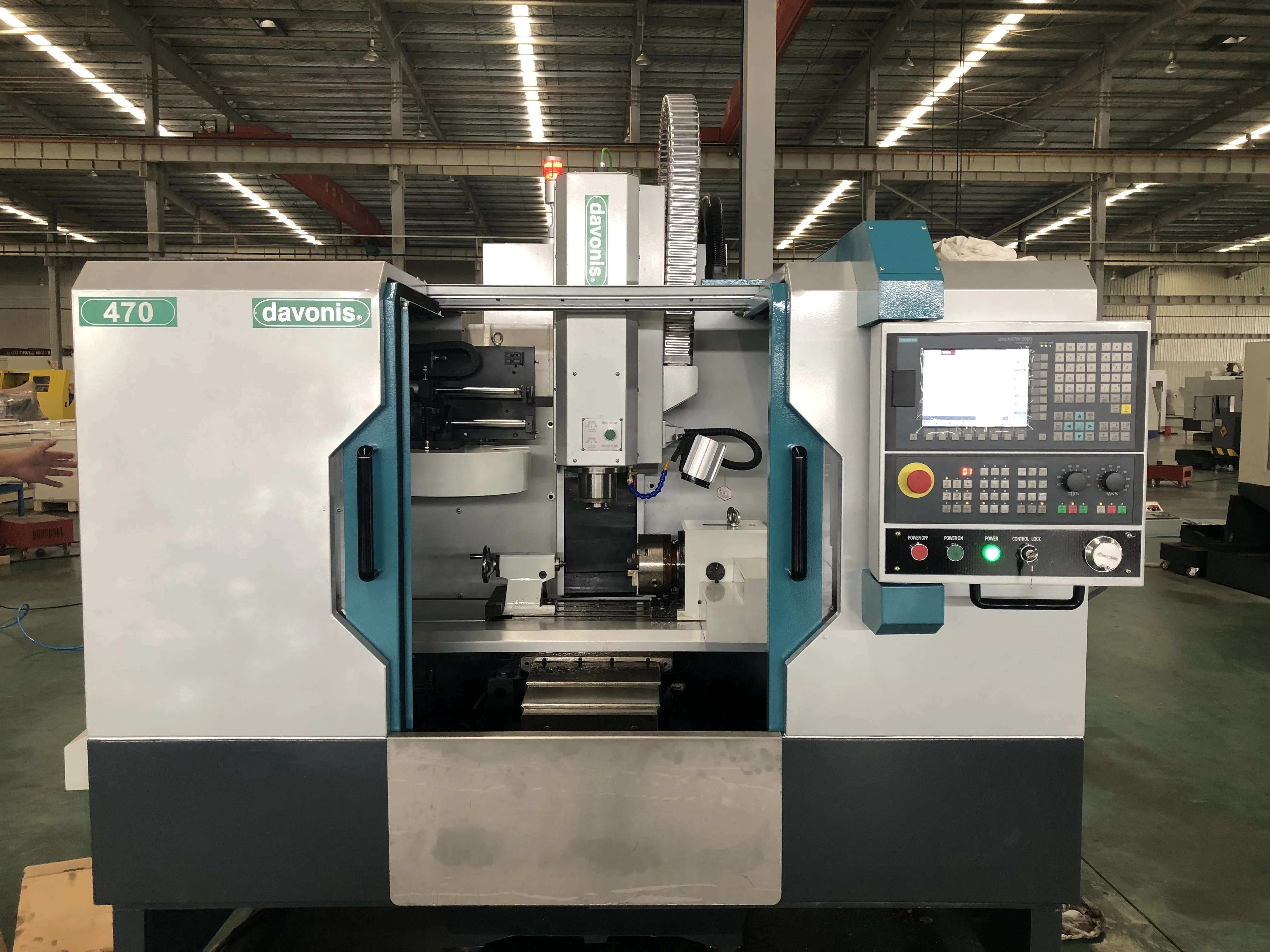 VMC24L CNC Vertical Milling Machining  Machine Center