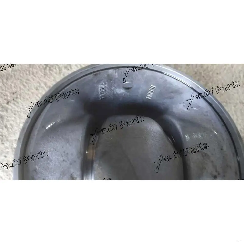 China Originally Produced D934 Piston for Liebherr