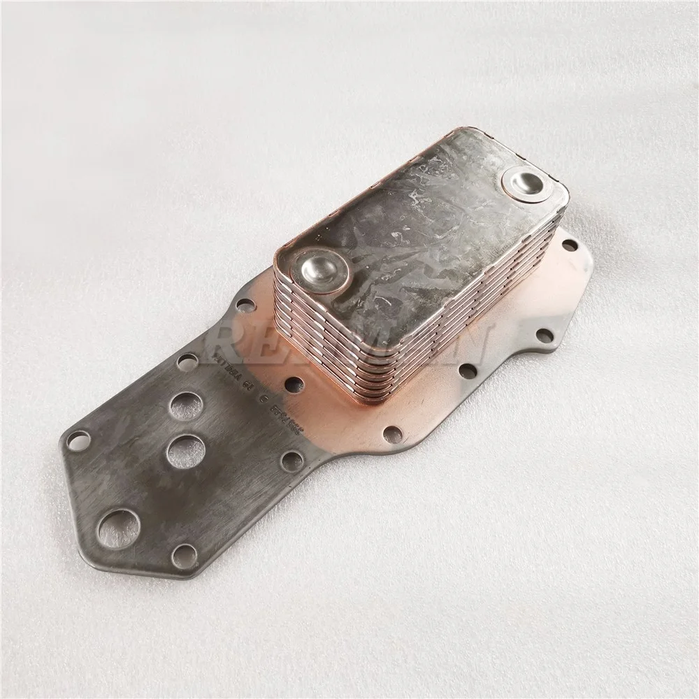 6bt 6b5.9 Cummins Engine Parts Lubricating Oil Cooler Core 3902372