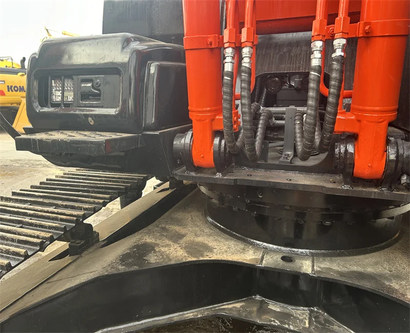 Used Original Hitachi Zx200 Excavator Zaxis200 Crawler Excavator Construction Machines Diggers