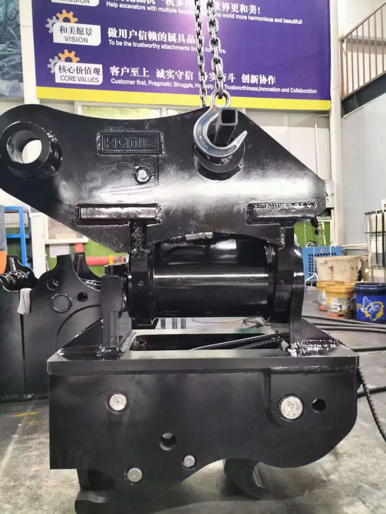 Quick Hitch Mini Excavator Attachments Tilting Quick Hitch Coupler 1.7-8 Ton Powertilt
