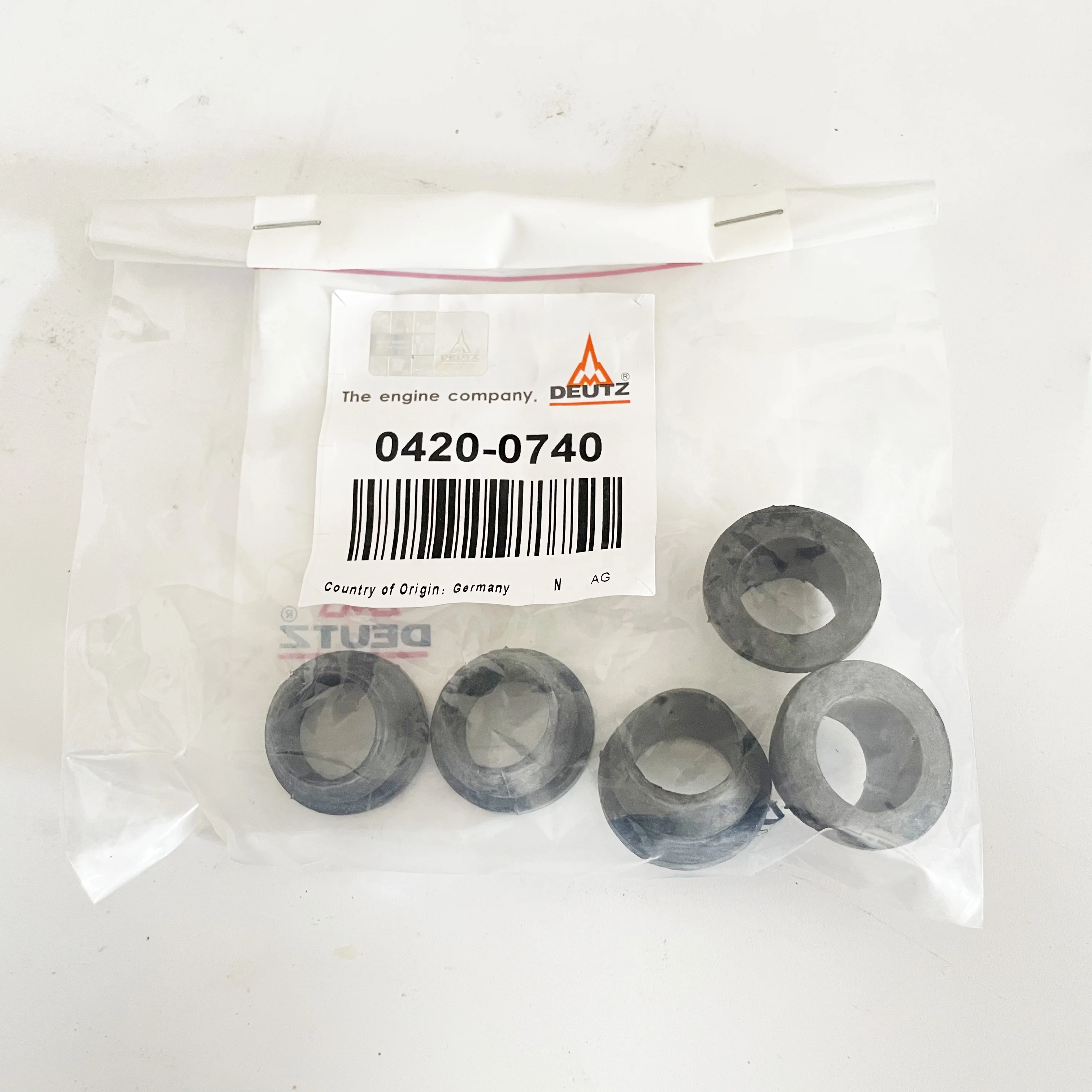 High quality d-eutz D7D BF4M1013 BF6M1013 rubber sleeve 04200740 