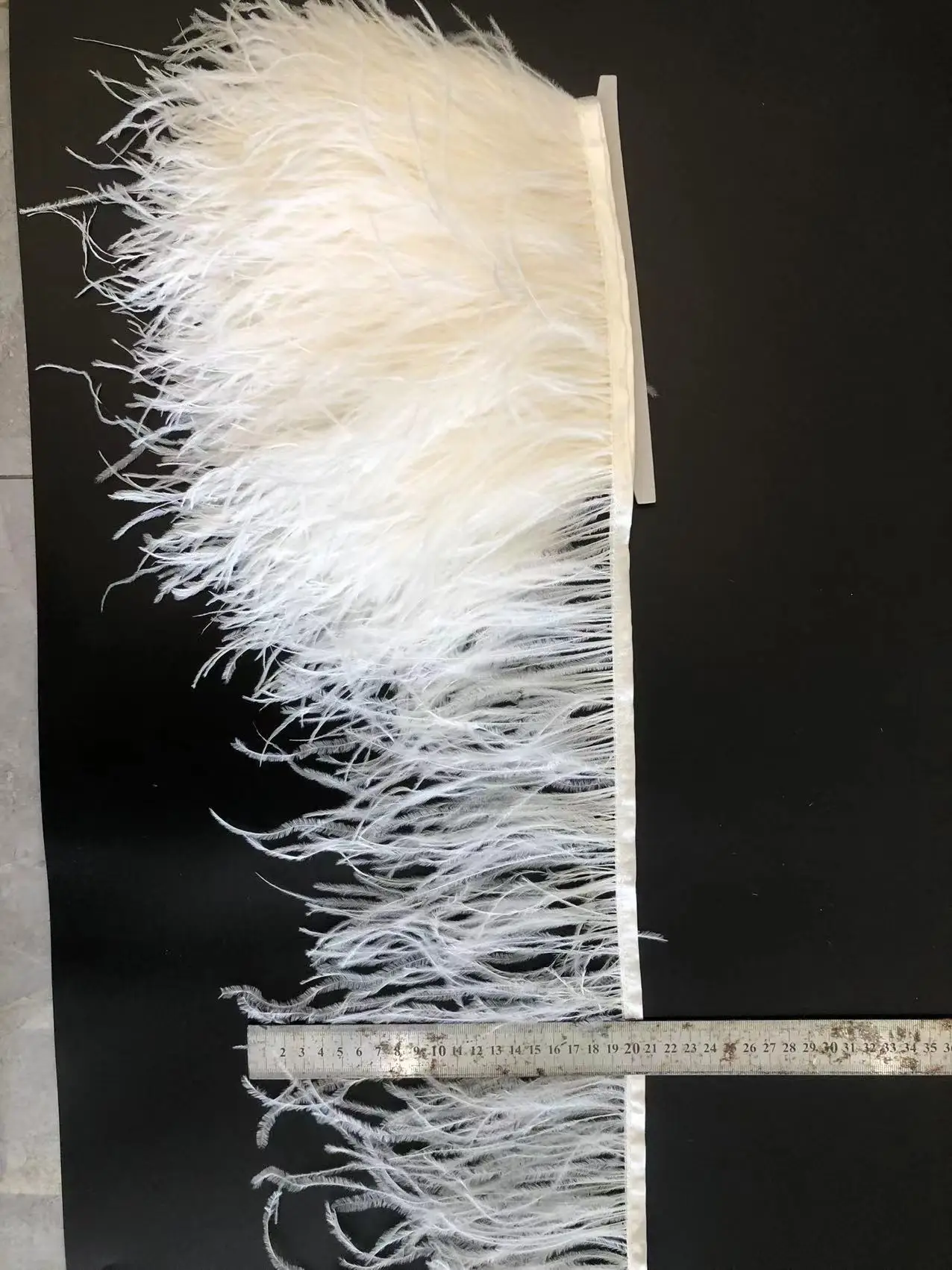 Largest Whole Sale Supplier Of Ostrich Feather Pink Trimming Wall Decor