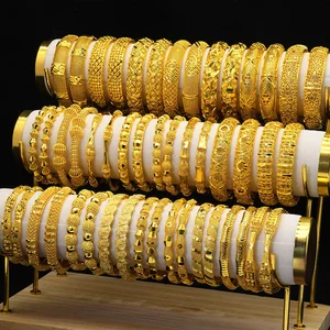 Hot Sale Indian Dubai Statement Luxury Jewelry Bangles 24K Gold Plated Hollowed Out Flower Totem Bride Gold Bracelet Wholesale