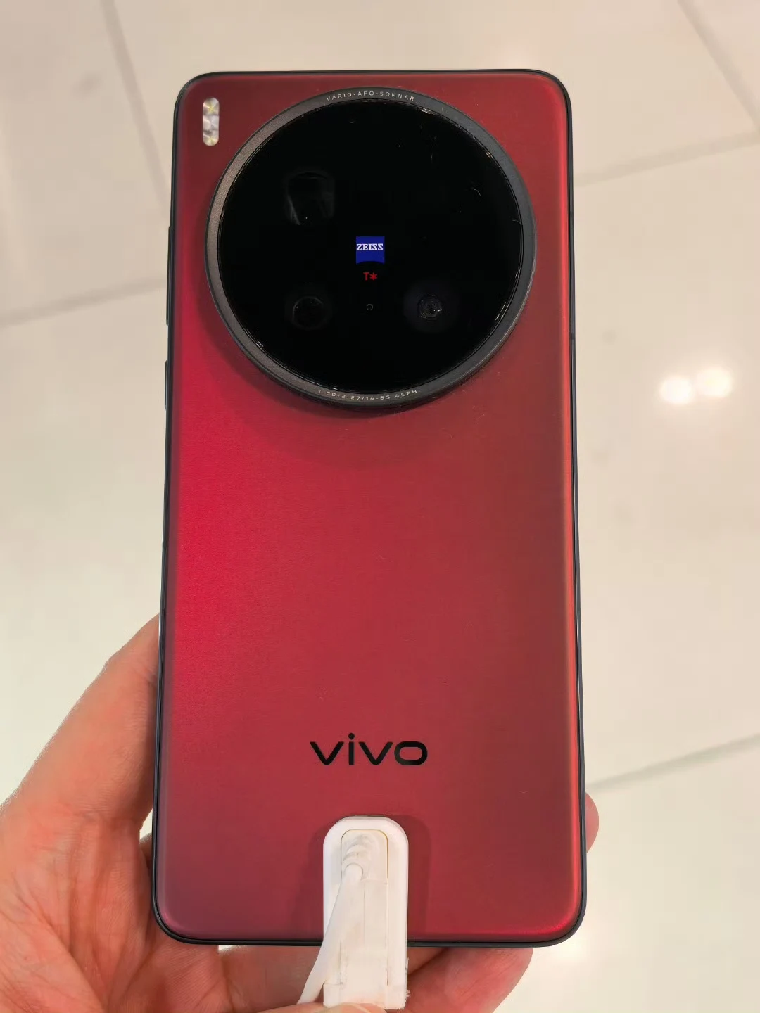 VIVO X200 Ultra - 5G Smart Phone with 120hz AMOLED Display