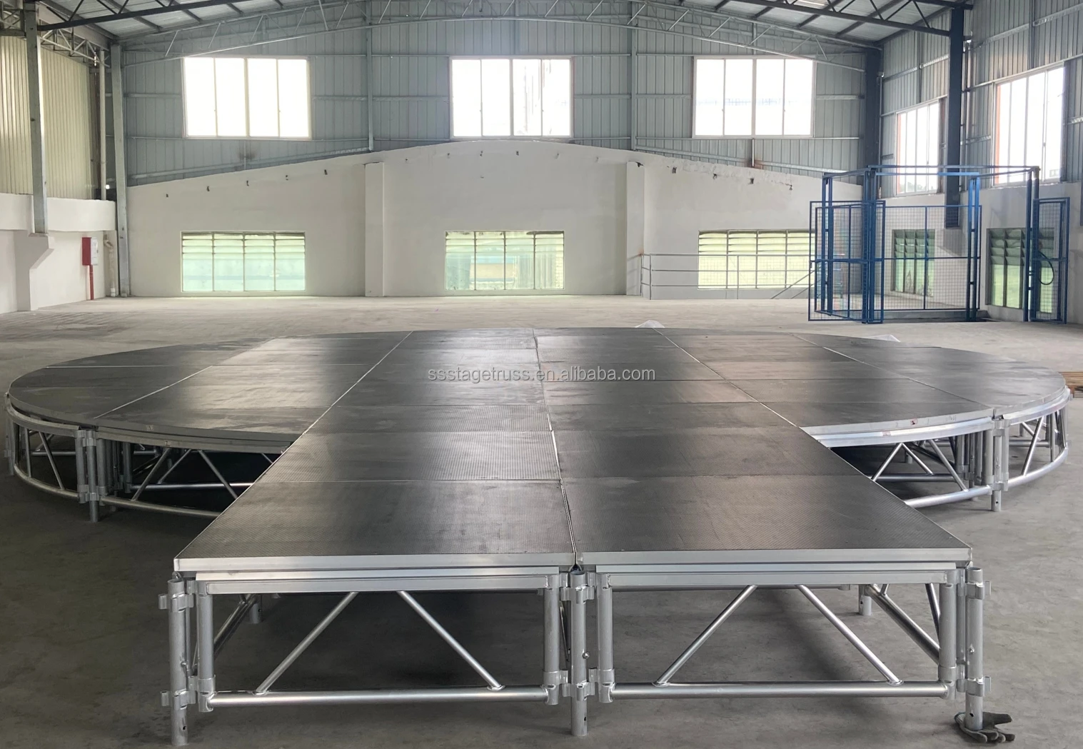 product aluminum adjustable height round stage with runway suitable for concerts weddings and fashion shows-3