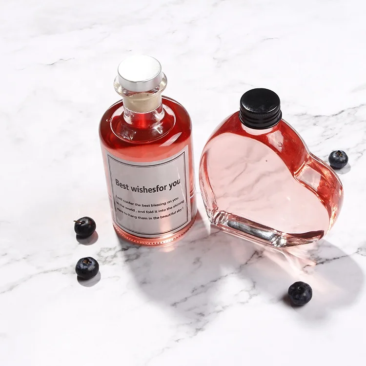 Custom Shape Empty Spirit 200ml Gin Glass Bottle for Liquor with Screw Cap Heart Shape Unique Shape