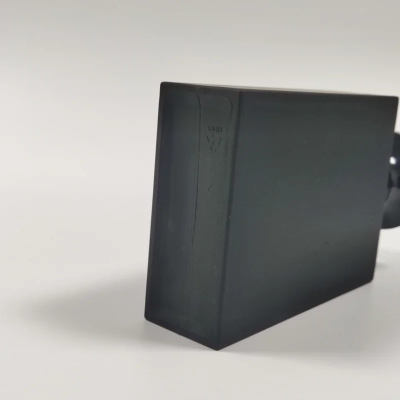 Custom Cosmetics Body Wash Soap Plastic Bottle 300ml HDPE Squeeze Pump Shampoo Lotion Bottle With Clamshell