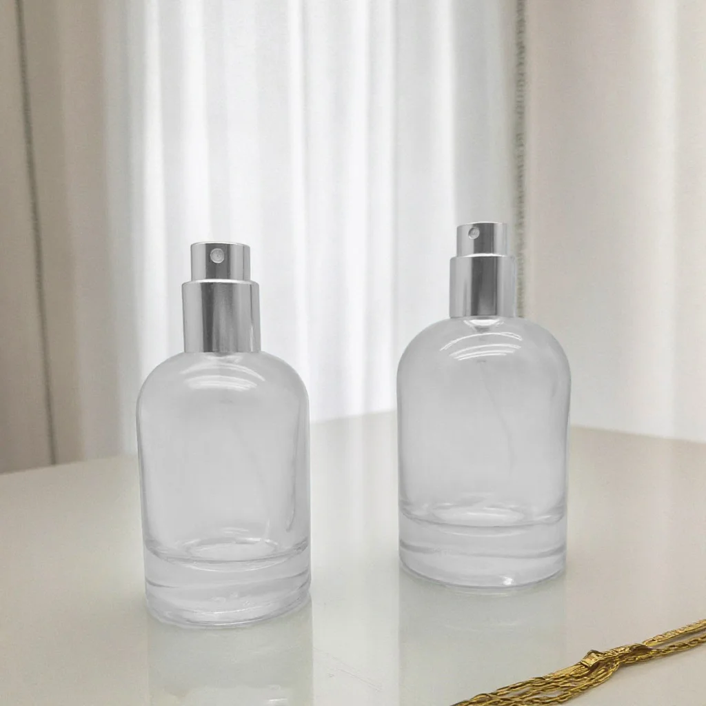 Spot wholesale glass bottle cylindrical perfume bottle travel packaging convenient spray bottle with different types of caps