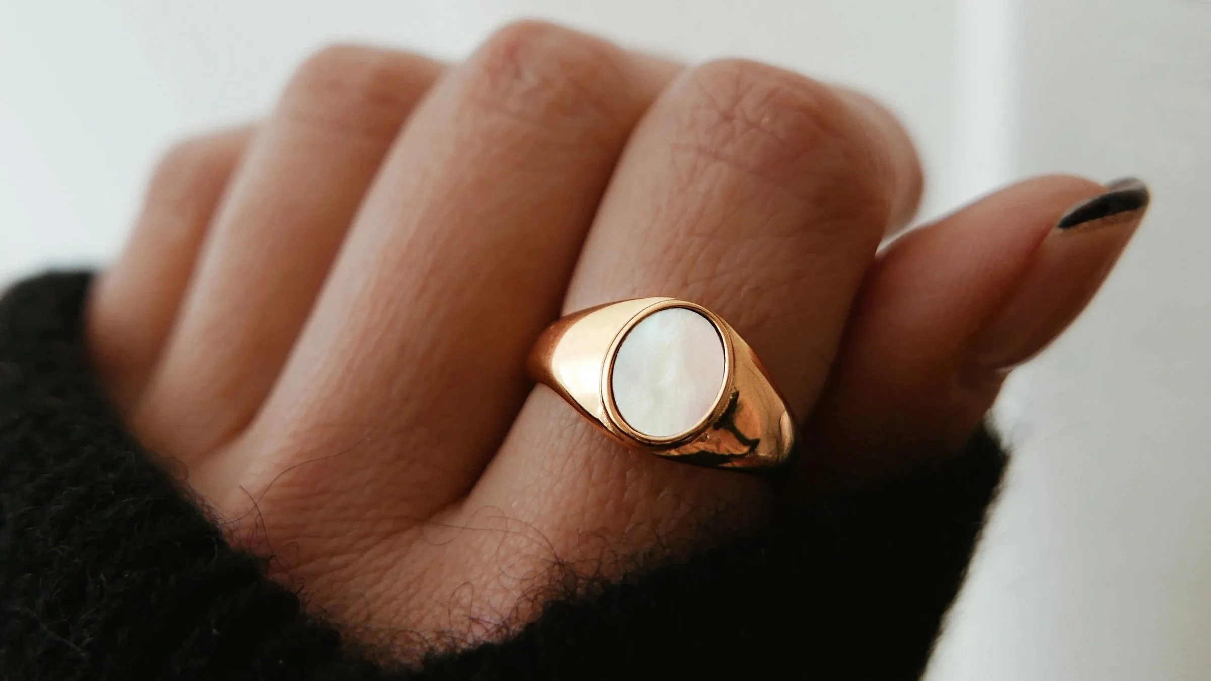 Luxury Oval Natural Shell Statement Ring 18k Gold Plated Stainless