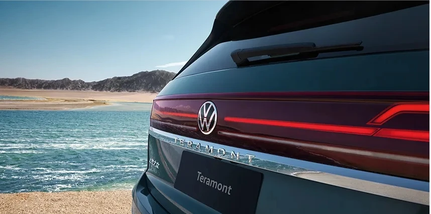  VW Volkswagen Teramont SUV details