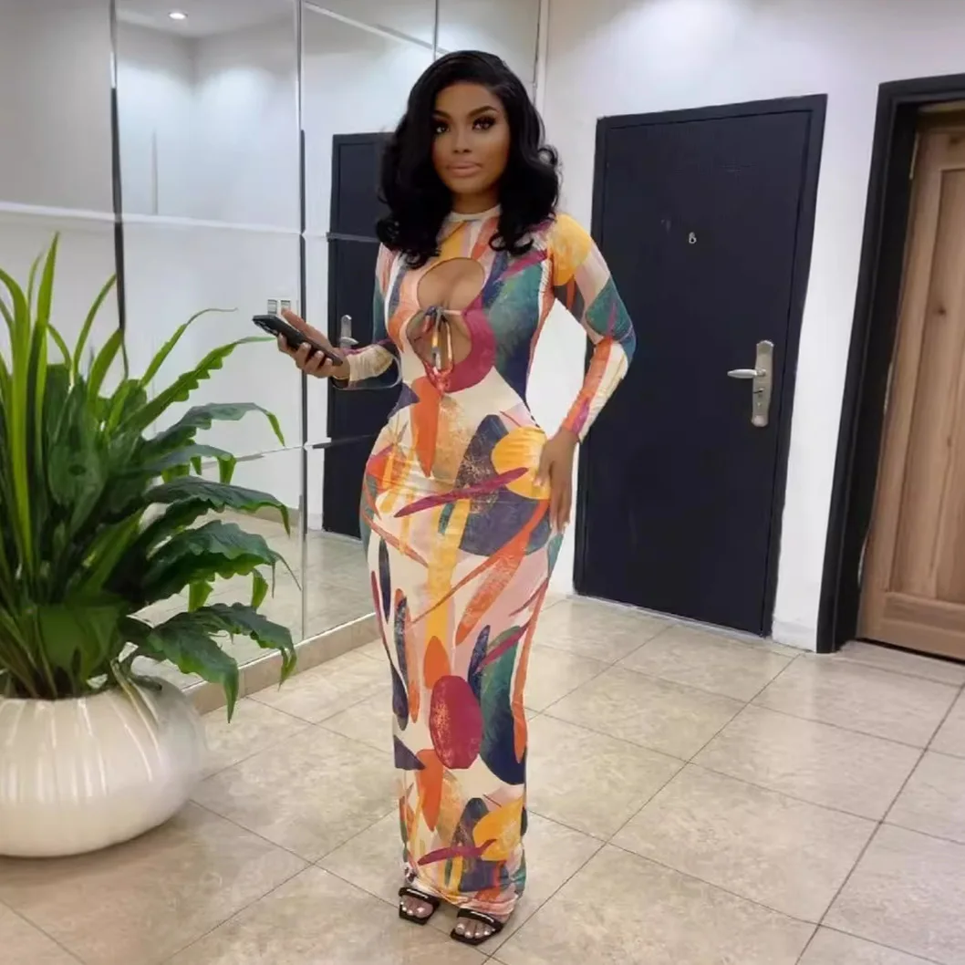 Vintage-kledd med keiserliv i sommerstil, europeisk og amerikansk utforming, trykt, gjennomskåret, stram, elastisk, langärmet kjole