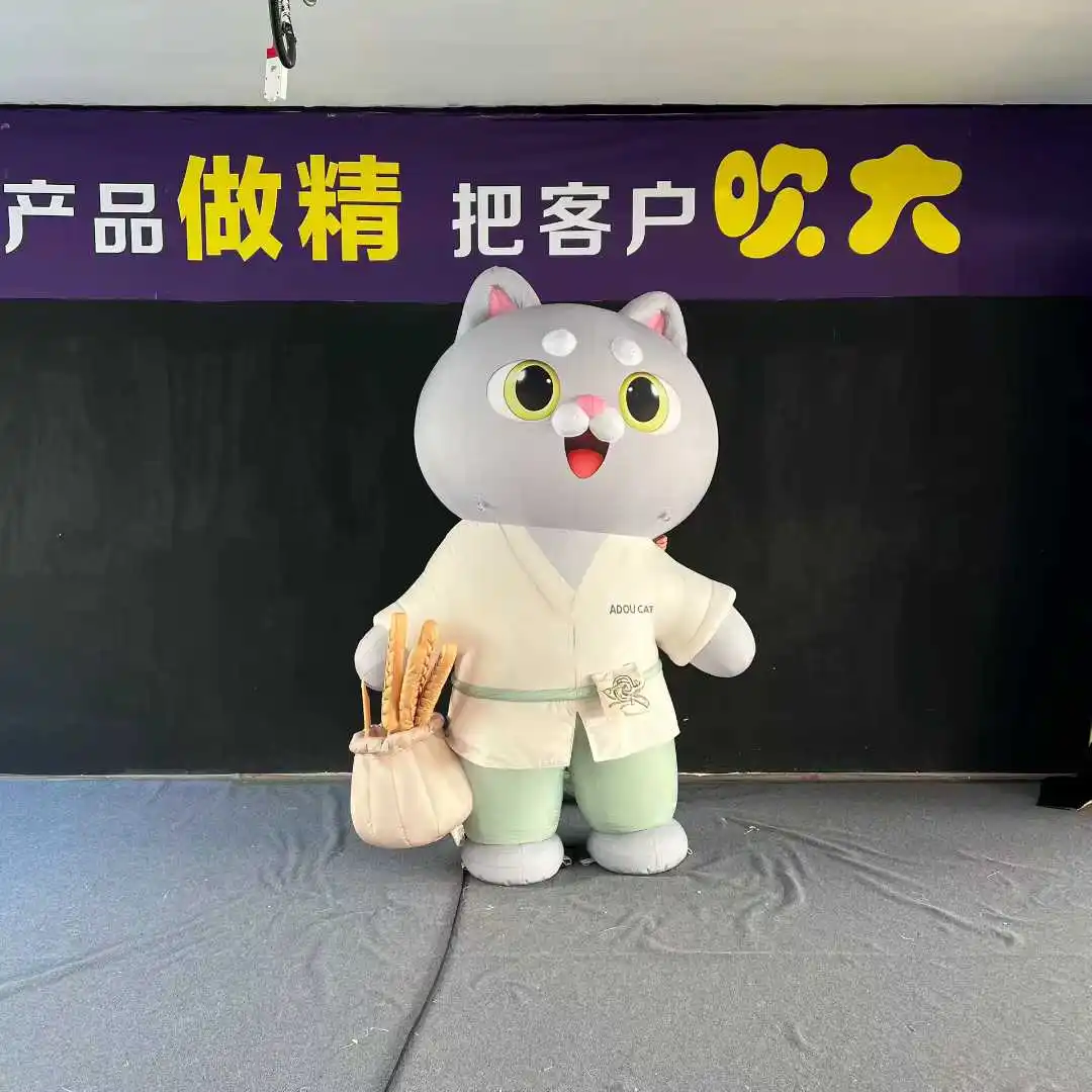 Customized Giant Inflatable Cartoon, Blow up Advertising Inflatable for Amusement Park & Commercial