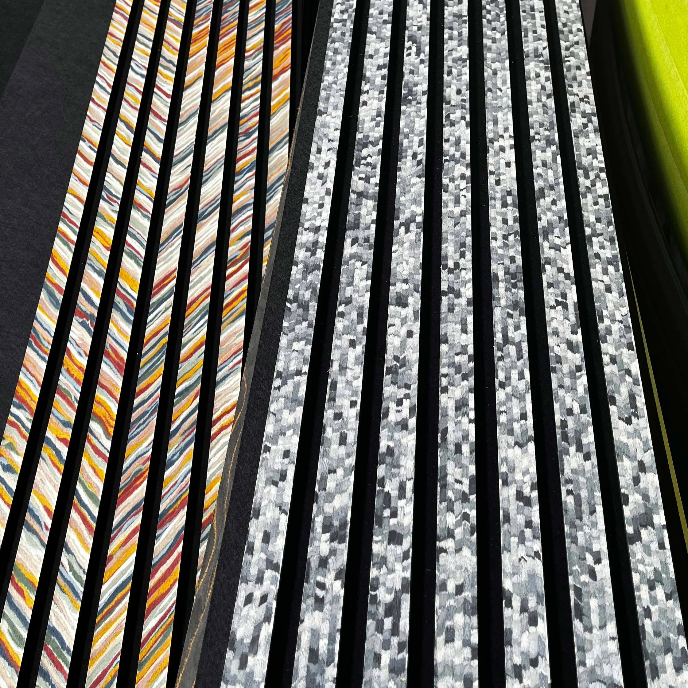 Colorful Acoustic Ceiling Panel with Veneers Durable Wood Slat Panels for Hotel Use