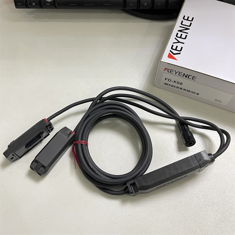 新品 KEYENCE キーエンス LJ-X8020 レーザ測定器