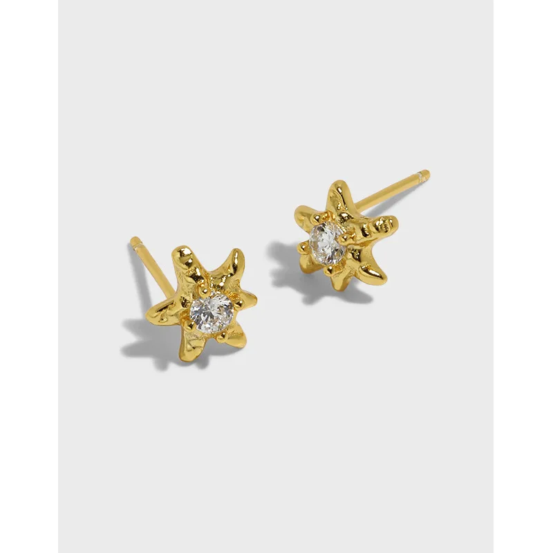 Minimalist and Versatile Design with a Niche Feel, Starfish Micro Inlaid Zircon Texture S925 Pure Silver Ear Nail for Women