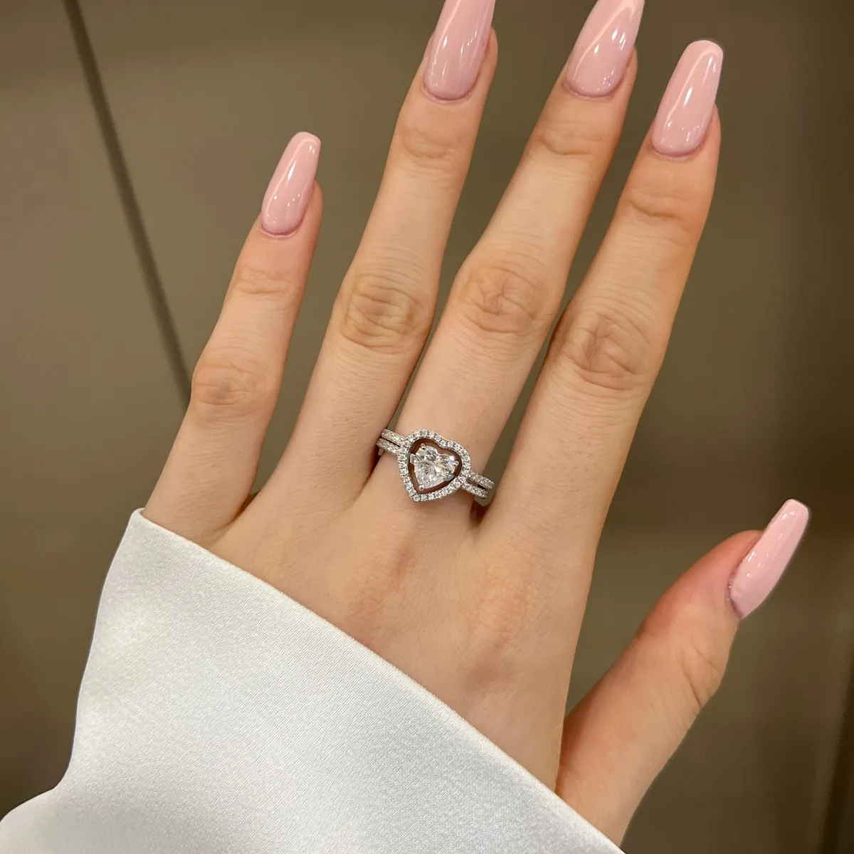 KAKODIY Exquisite New Arrival Stackable Love Hollow Pink Heart Cubic Zirconia Bridal Two Rings Cubic Zirconia Women's Wedding Rings detail 6