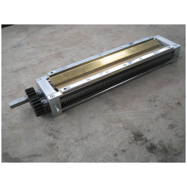 Factory Supply SUS304 Customized Efficient Smooth Grooves Cup Noodle Shredder for Indomie Noodle Making Machine 3
