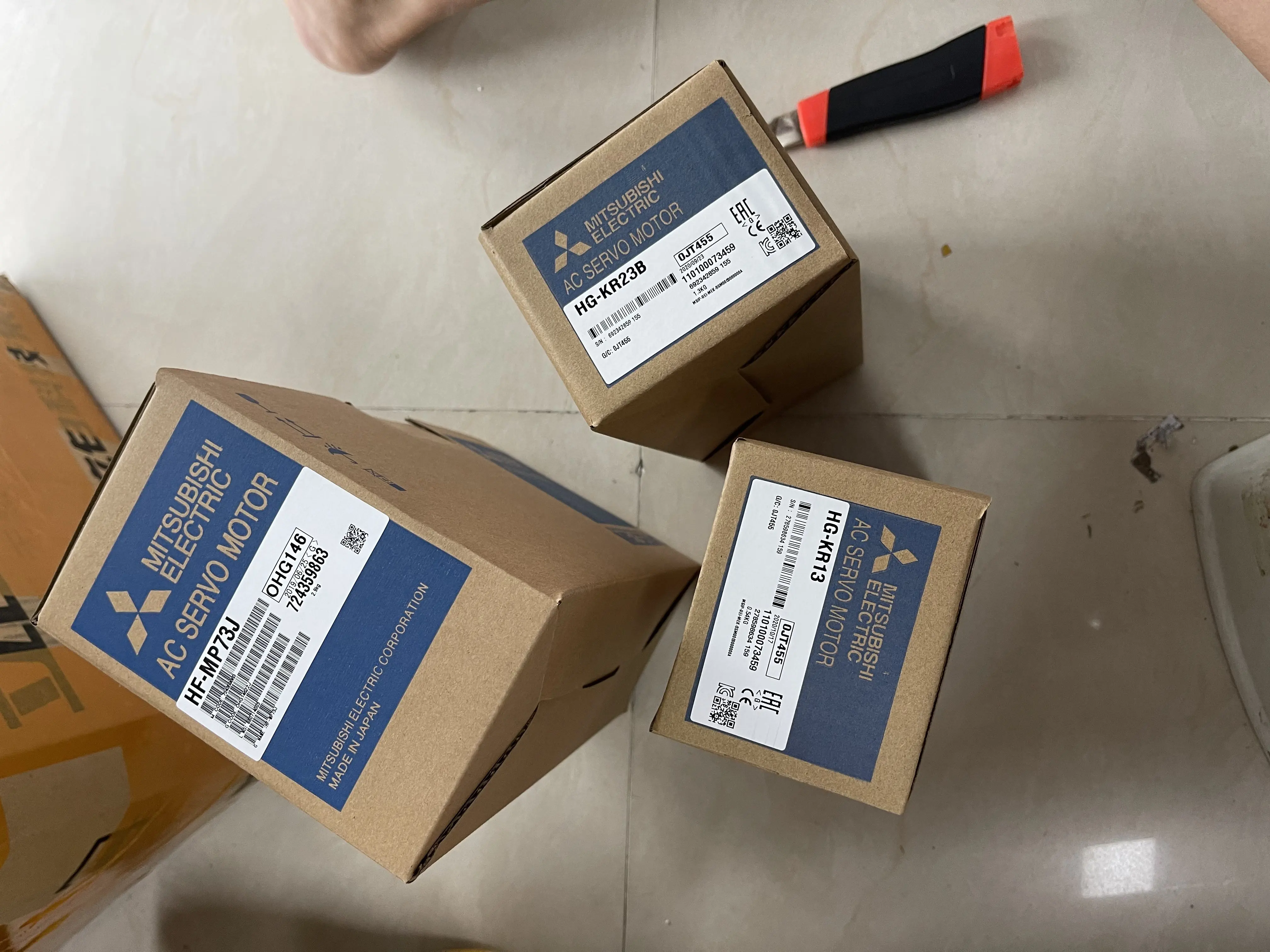MITSUBISHI AC Servo Motor HF-MP73J HG-KR13 HG-KR23B MITSUBISHI AC Servo Motor HF-MP73J HG-KR13 HG-KR23B