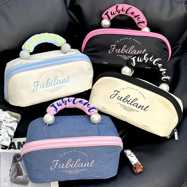 Large Capacity Portable Women's Makeup Tote Bag with Puffy Handle New Fashionable Travel for Toiletry Storage Pouch Zipper