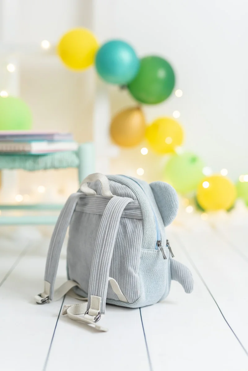 Mochila con diseño exclusivo de charol para niños, morral con