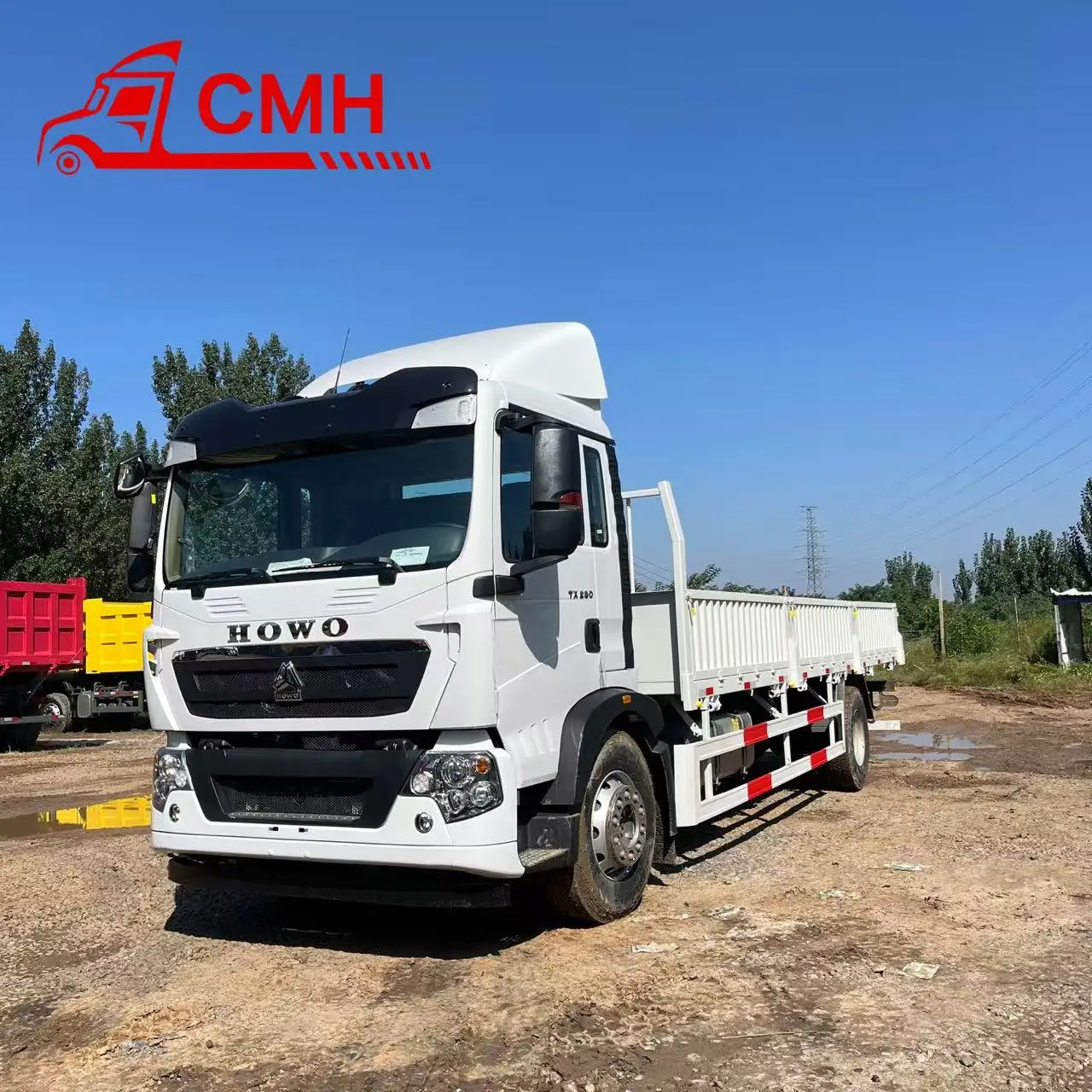 Nueva furgoneta mediana SINOTRUK HOWO TX 4X2 280 HP diésel con cámara trasera