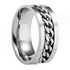 Anillo de plata con cadena de plata.