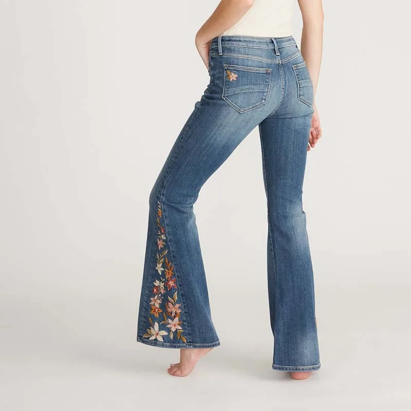 New fashion design women jeans OEM wholesale embroidery custom women jeans pants denim