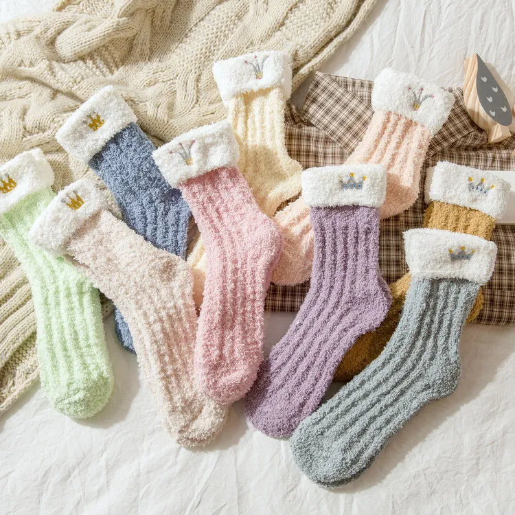 Factory Direct Micro Fleece Crown Embroidery Colorful Patterned Fuzzy Fluffy Winter Socks Soft Warm Lady Winter Socks