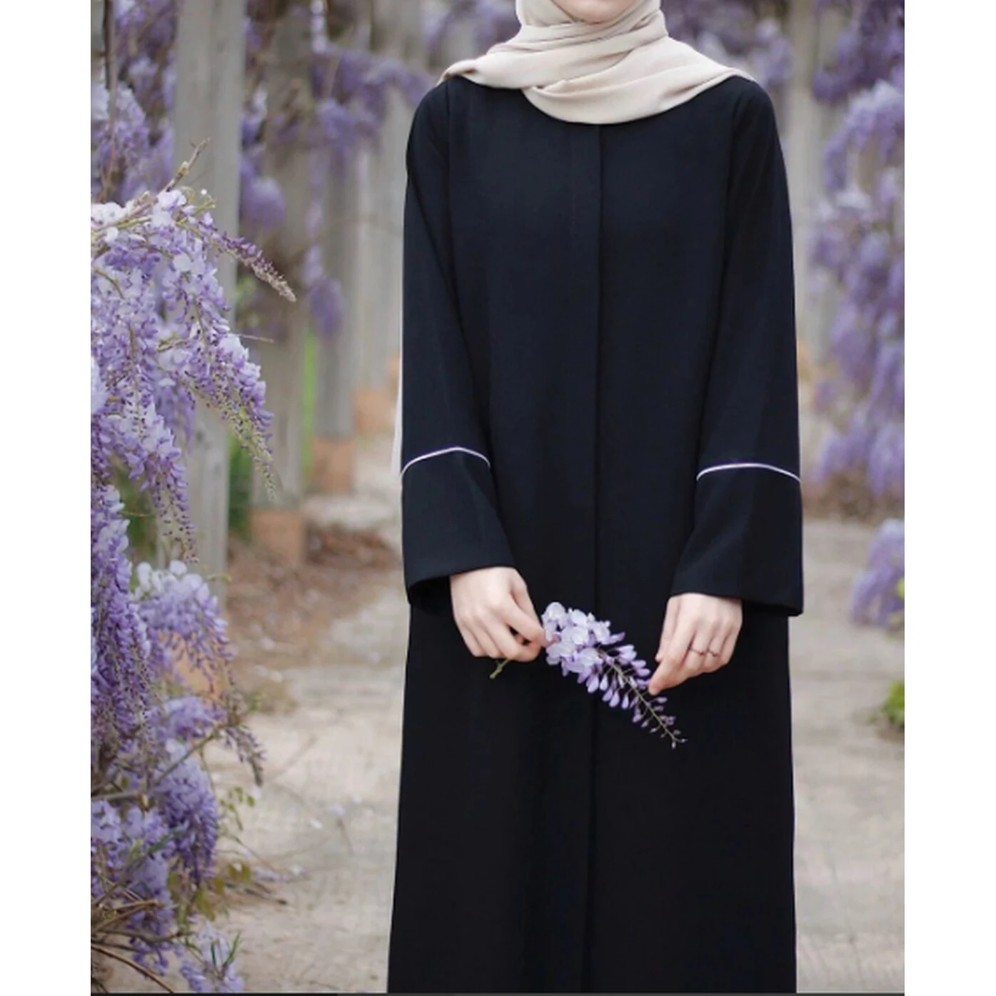 Islamic Black Crepe Abaya With Pocket and Zipper Outwear for Umrah Hajj and Ramadan Muslim Women's Dress