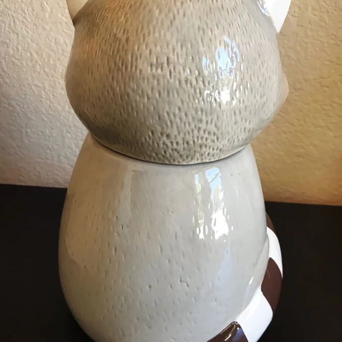 OEM Unique Raccoon Empty Storage Ceramic Jar Set With Lids Cookie Sugar Nut Candy Food Ceramic  Kitchenware Organizer Stash Jars