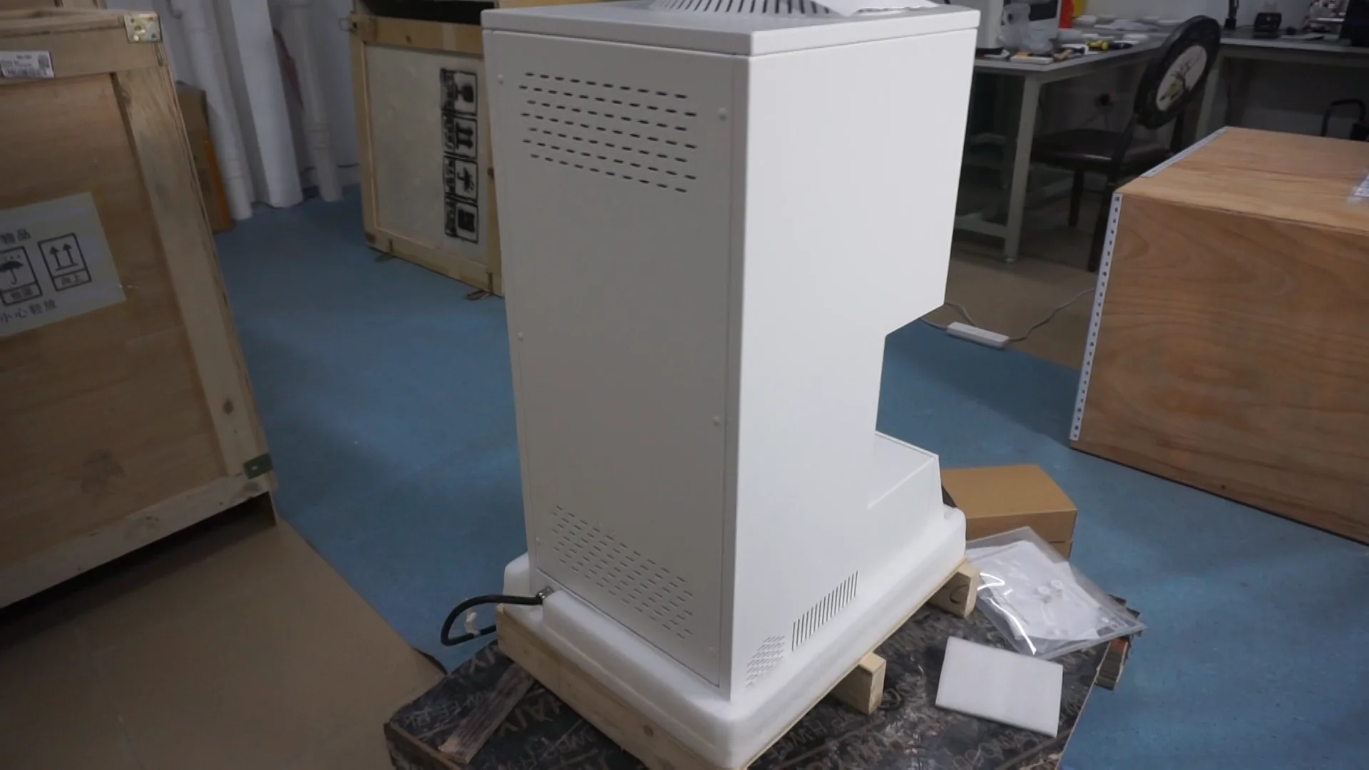 Yucera New Type F10+ Sintering Furnace for Burning Zirconia Block Dental Sintering Furnace