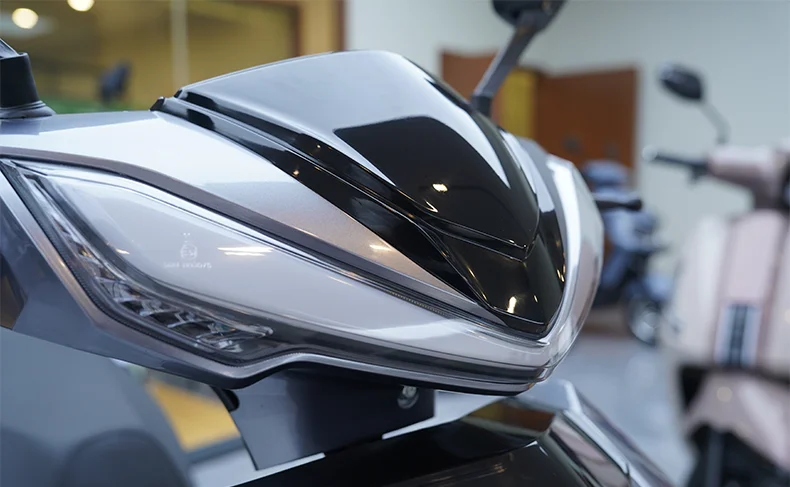 CKD SKD 10inch 600/800W 50km/h speed oem electric scooter china manufacturer directly sell electric motorcycle