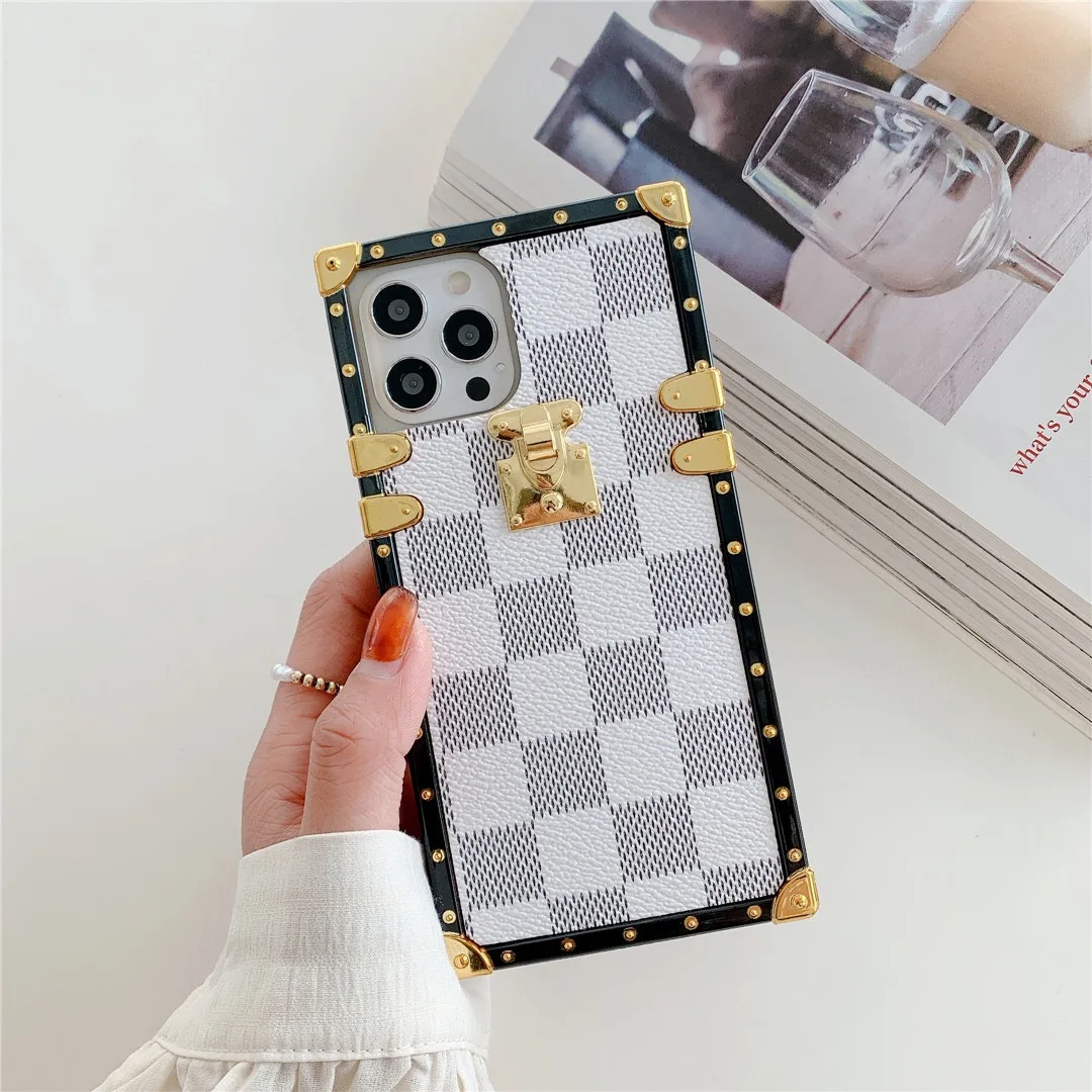 Wholesale Luxury Designer Brand Phone Cases With Logo Girl Square Fur  Mobile Cover Case Leather For Iphone 13,13 pro,13 pro max From m.