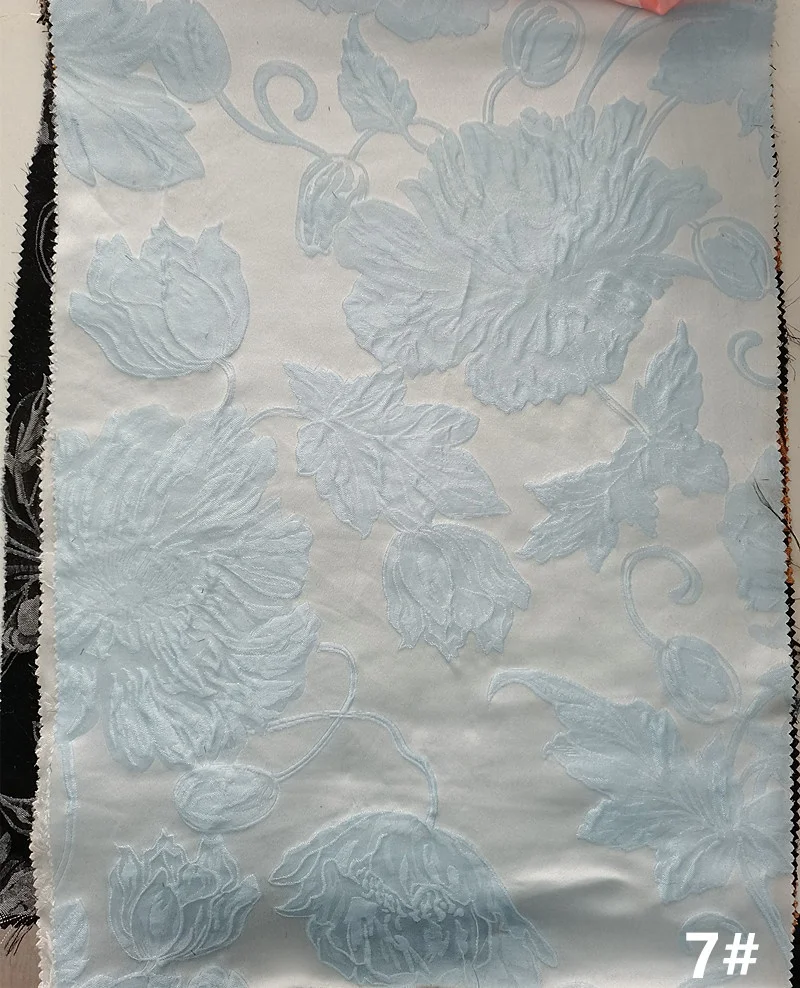 178gsm Floral Design Custom Color  Woven Brocade Jacquard Outcoat Clothing Fabric